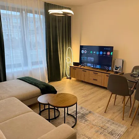 公寓 Rishko 113, Self Check In, Free Parking, Bus Station, Center Of The 班斯卡-比斯特里察