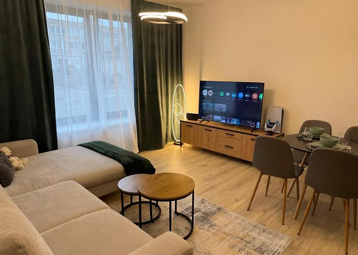 公寓 Rishko 113, Self Check In, Free Parking, Bus Station, Center Of The 班斯卡-比斯特里察