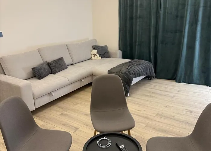 Rishko 113, Self Check In, Free Parking, Bus Station, Center Of The 班斯卡-比斯特里察