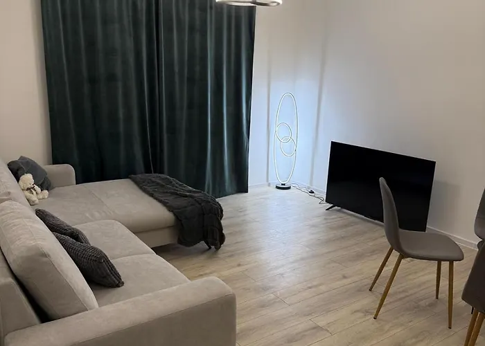 Rishko 113, Self Check In, Free Parking, Bus Station, Center Of The *